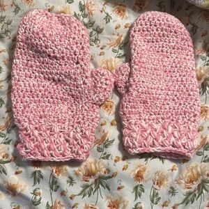 Cozy Pink Crochet Mittens for Women